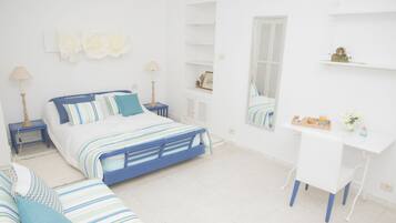 Superior Villa, Multiple Bedrooms, Non Smoking | 7 bedrooms, premium bedding, desk, blackout curtains