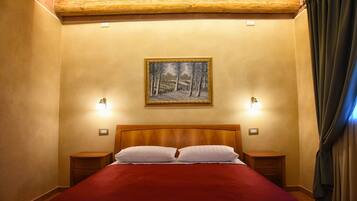 Deluxe-værelse - parkudsigt | Skrivebord, mørklægningsgardiner, gratis Wi-Fi, sengetøj