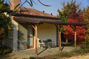 Escritorio, cortinas blackout, wifi gratis y ropa de cama 