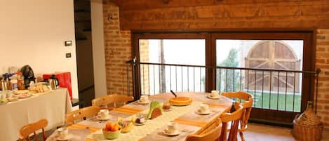 Desayuno a la carta incluido todos los días