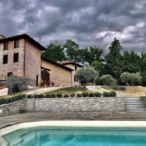 Pool - La Corte San Michele Appartamenti (Roatto)
