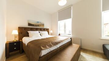 Deluxe Double Room, 1 King Bed | Desk, blackout curtains, soundproofing, free WiFi