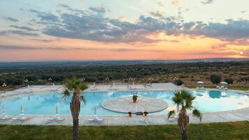 Piscina all'aperto