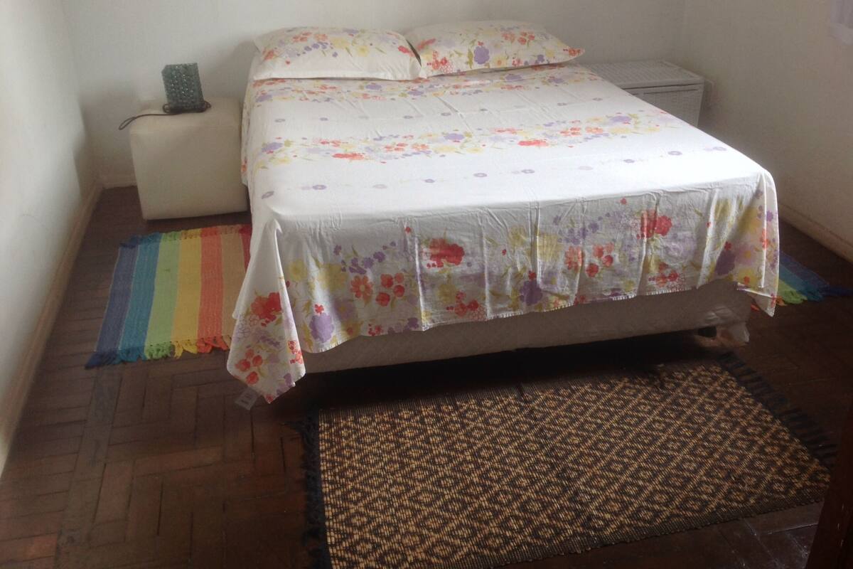 Blackout curtains, free WiFi, bed sheets