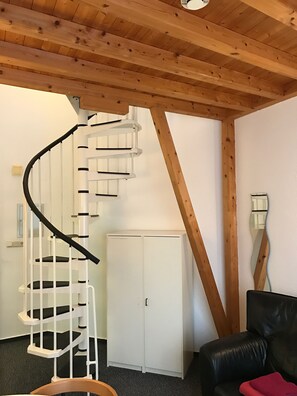 Double Room, 1 Queen Bed, Non Smoking | Room amenity - Apartmenthaus Somborn (Bochum)