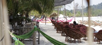 高龍島沙岸餐廳及露營飯店