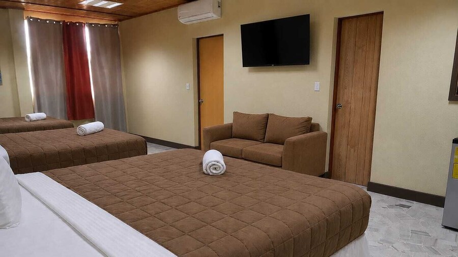 Kartagus Hotel