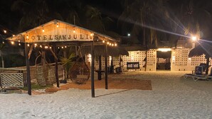 A beachside structure with a sign reading "MOTE LSA NULI" and a thatched roof. - Hotel San Julio (Celestún)