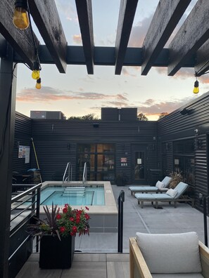 Rooftop pool - Hotel Crosby (Stillwater)