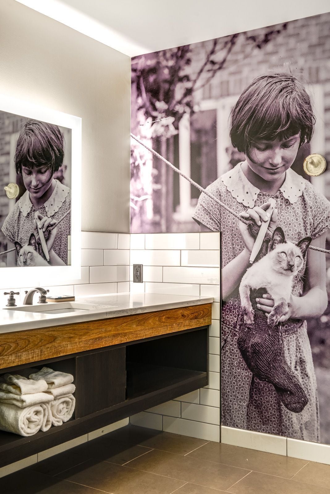 standard room, 1 king bed | bathroom | shower, rainfall showerhead, free toiletries, hair dryer