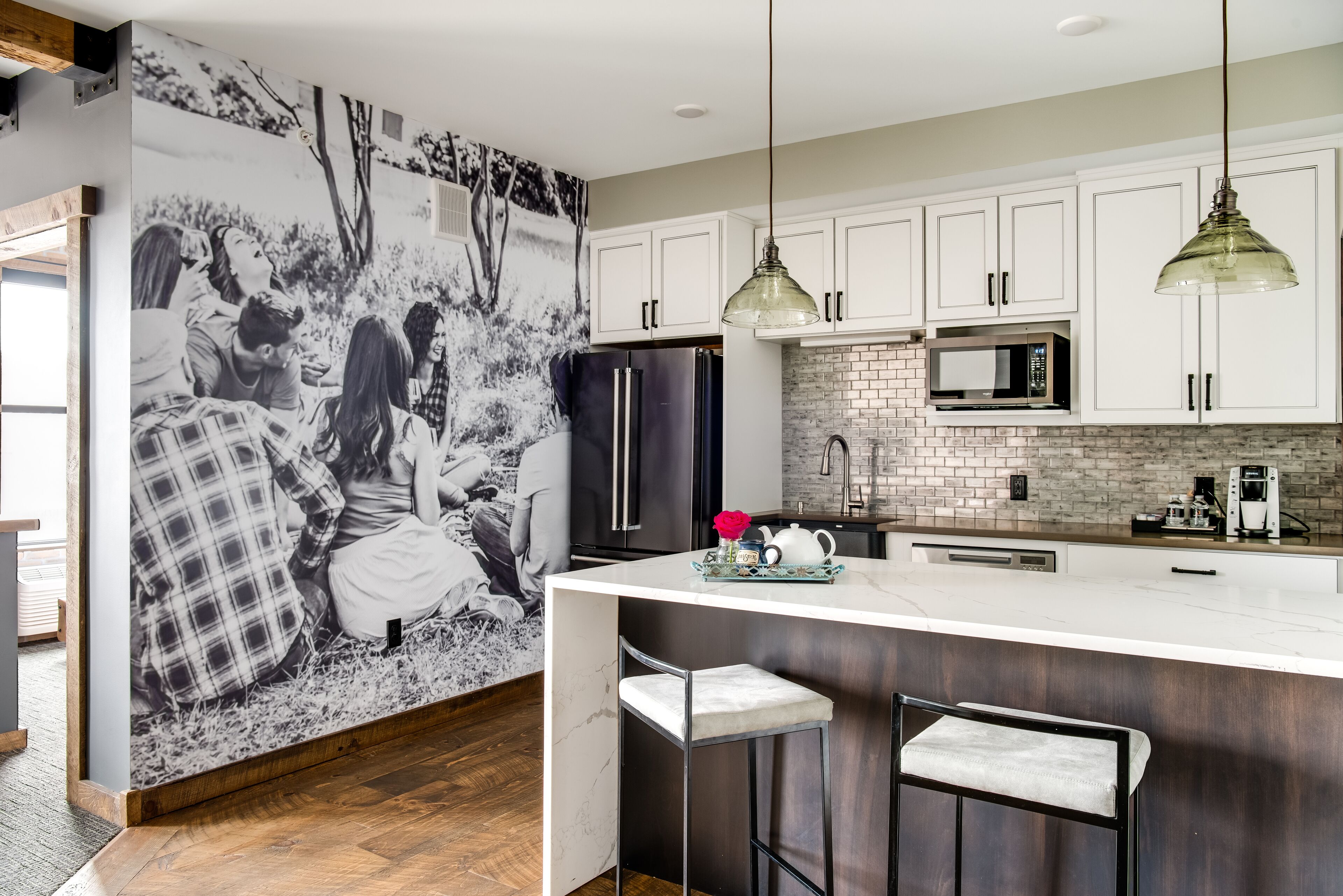 deluxe suite, 1 bedroom | private kitchenette | coffee/tea maker