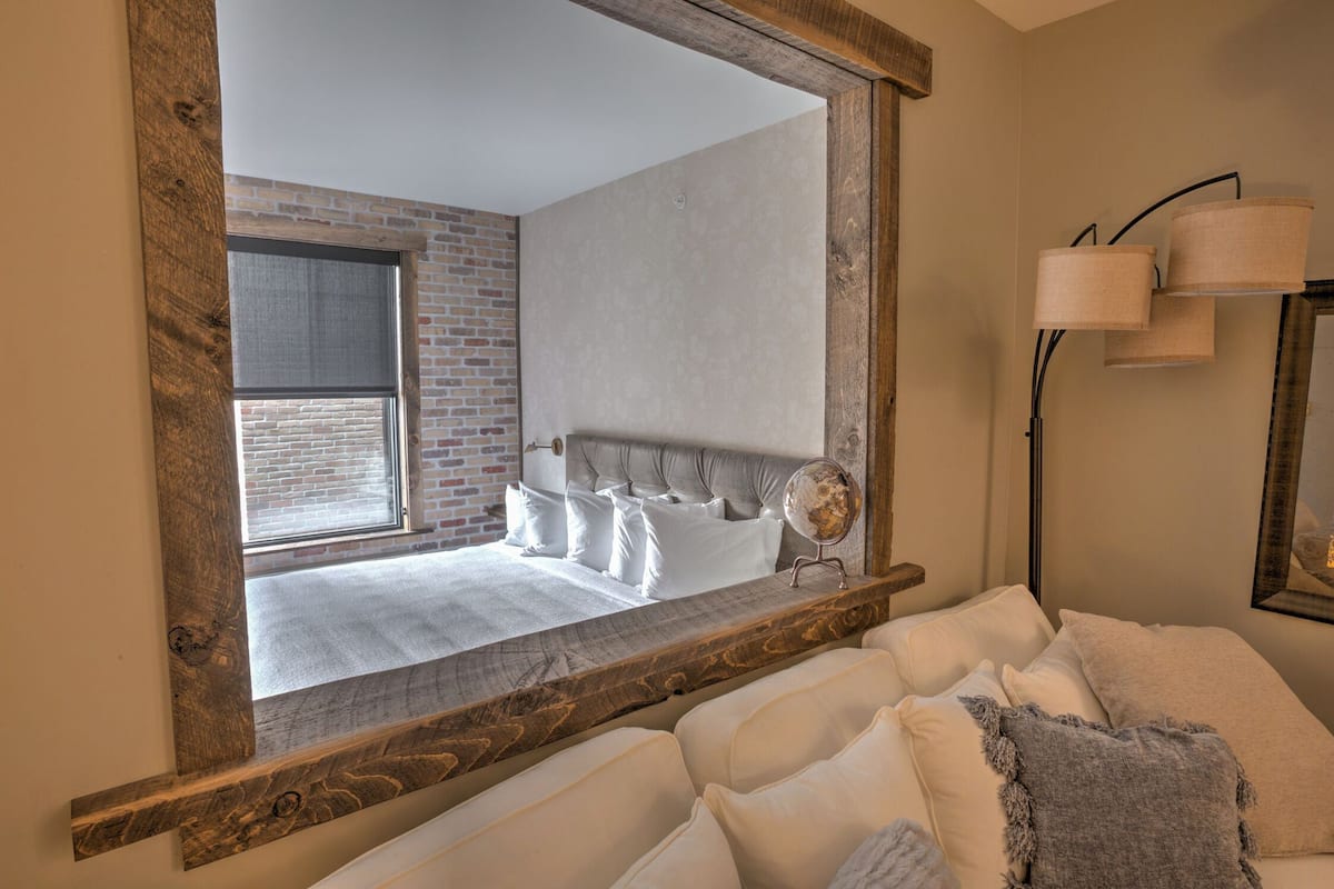 Studiosuite, 1 King-Bett | 1 Schlafzimmer, individuell dekoriert, Bügeleisen/Bügelbrett