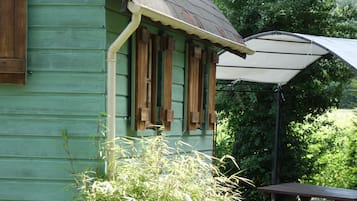 Trailer 'La Marie-Jeanne' | Terrace/patio