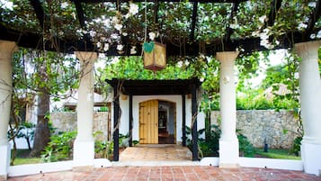 Entrée de l’hébergement