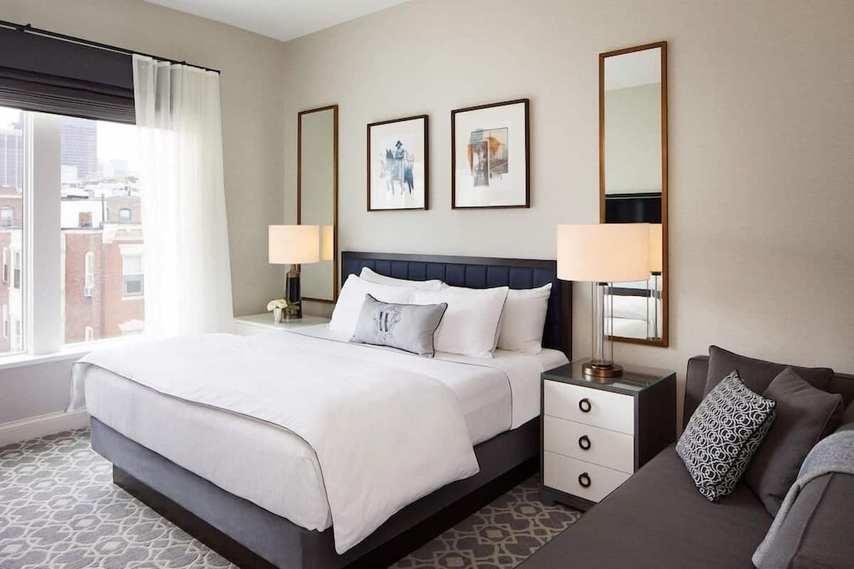 Ropa de cama de alta calidad y minibar