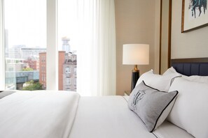 Charles River View King | View from room - The Whitney Hotel (Boston)