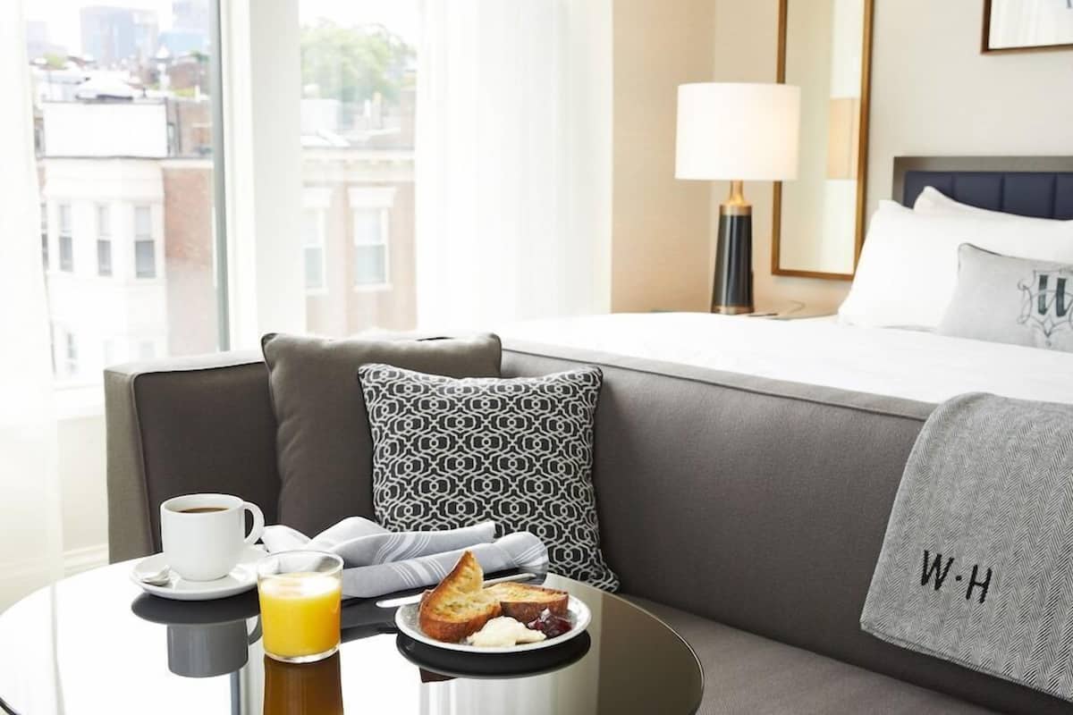 Ropa de cama de alta calidad y minibar