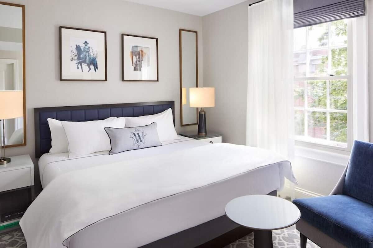 Ropa de cama de alta calidad y minibar
