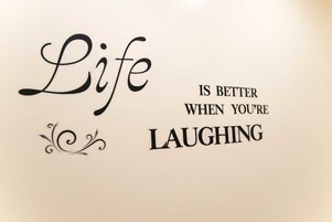 Deluxe-stúdíóíbúð - mörg rúm | 1 svefnherbergi, straujárn/strauborð, ókeypis þráðlaus nettenging