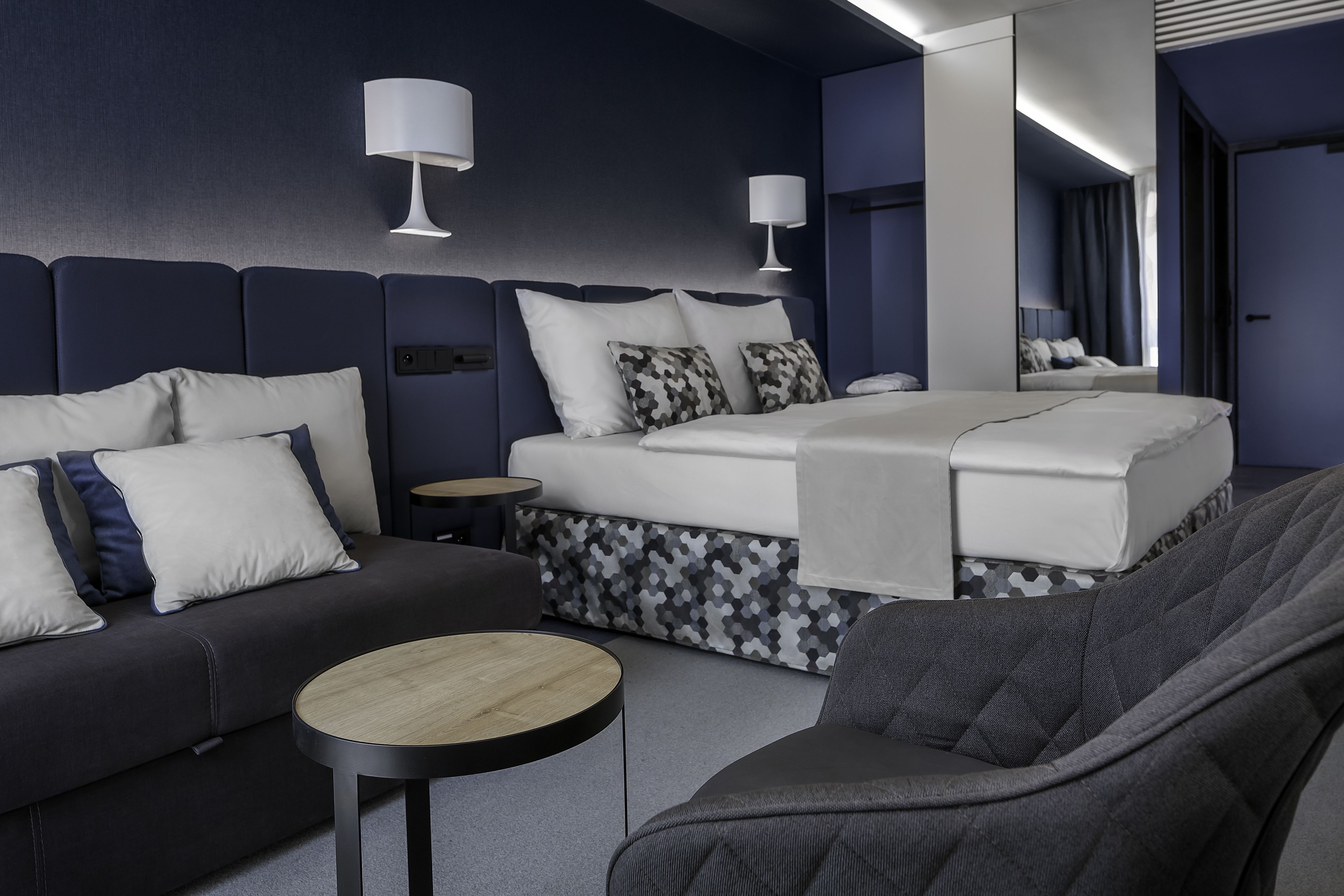 deluxe double or twin room | hypo-allergenic bedding, select comfort beds, minibar, in-room safe