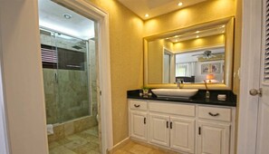 Bathroom - Villa Flamboyan by Casa de Campo Resort & Villas (La Romana)