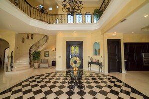 Rumah (5 Bedrooms) | Interior