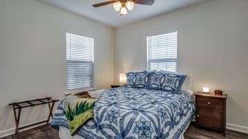 Traditional House | 4 bedrooms, individually decorated, individually furnished