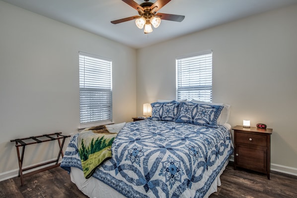 Traditional House | 4 bedrooms, individually decorated, individually furnished