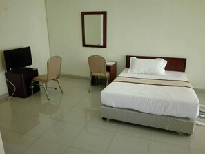 각각 다른 스타일의 인테리어, 각각 다르게 가구 비치, 책상, 무료 WiFi