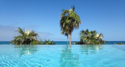 BEACHFRONT INFINTY POOL, 4BR / NEU! 4 Badezimmer