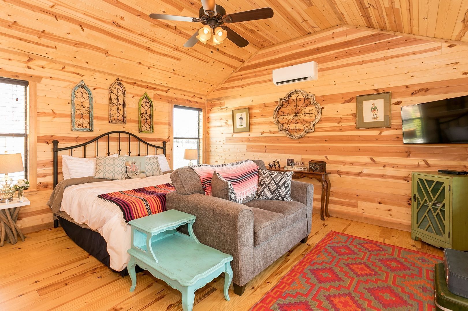 Live Oak Creek Cabins- Zac's Cabin | Hot Tub | Water Access