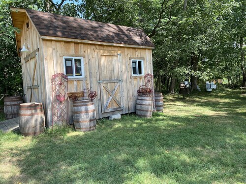 Carriage House 110 acres in Catskills Golf Hike Ski Bike Fire Pit BBQ Swing Set