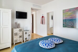 4 camere, ferro/asse da stiro, Wi-Fi gratuito, lenzuola