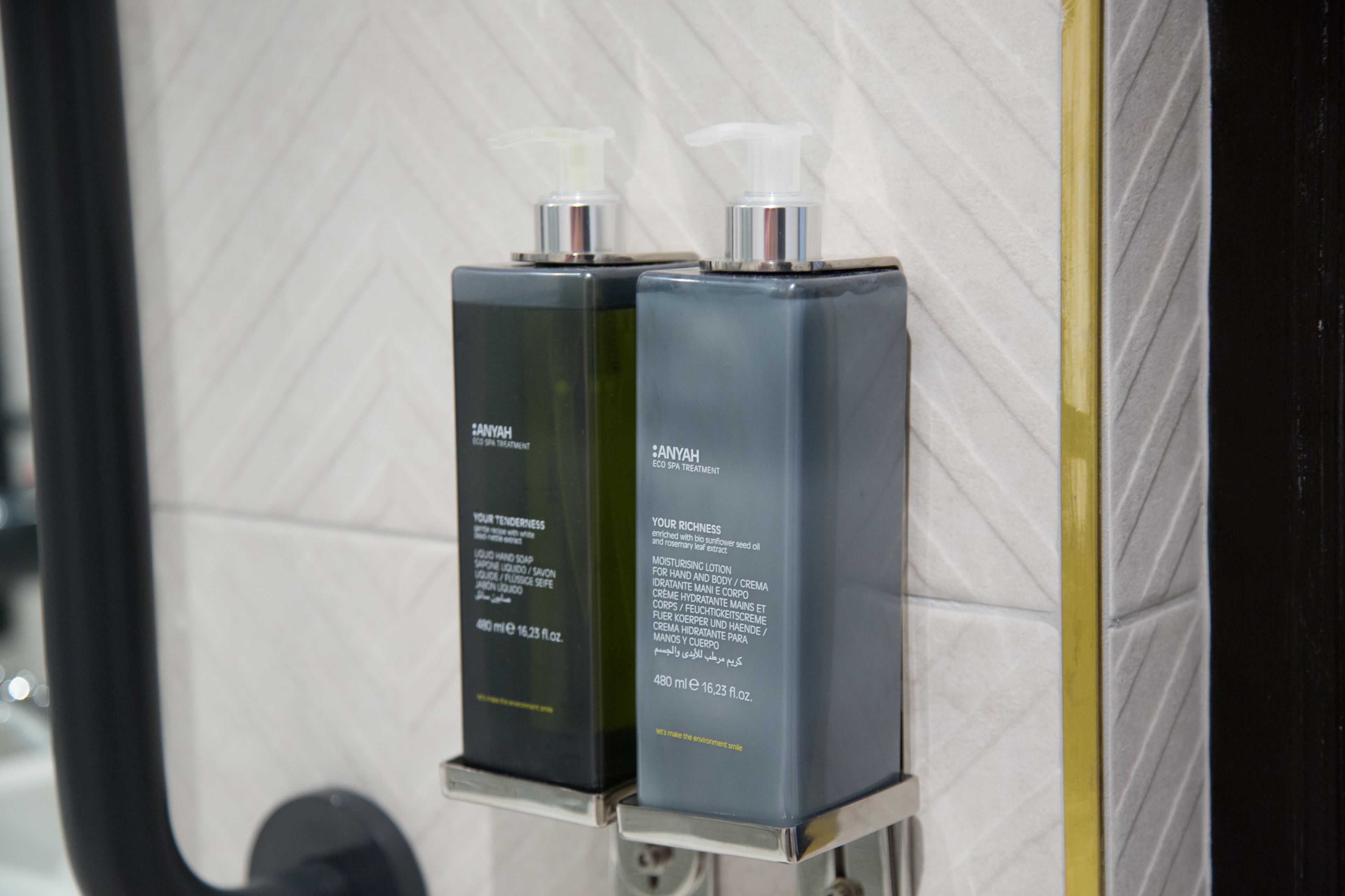 executive double or twin room (elegant ) | bathroom amenities | shower, designer toiletries, hair dryer, slippers