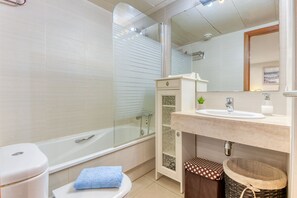 Bathtub