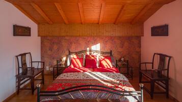 7 Schlafzimmer, BĂŒgeleisen/BĂŒgelbrett, kostenloses WLAN, BettwĂ€sche