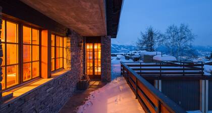 Châlet, 17-20 people, near town center and ski slopes