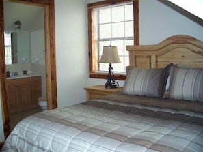 2 bedrooms, iron/ironing board, bed sheets