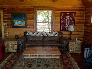 Smart TV, fireplace, DVD player, books - Stunning Ranch Headquarters Log Home (Angel Fire)