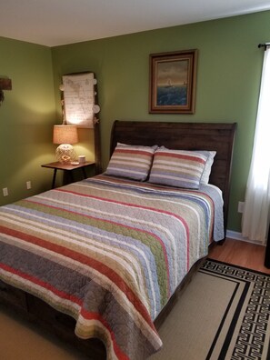 2 chambres, fer et planche à repasser, Wi-Fi, draps fournis