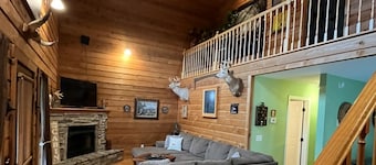 The Green Cabin-on-The Bourbon Trail-    High Proof Since 2018! Recent Upgrades.