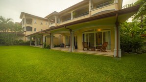 アパートメント ベッド (複数台) (Los Suenos Resort Colina 14E) | テラス / パティオ