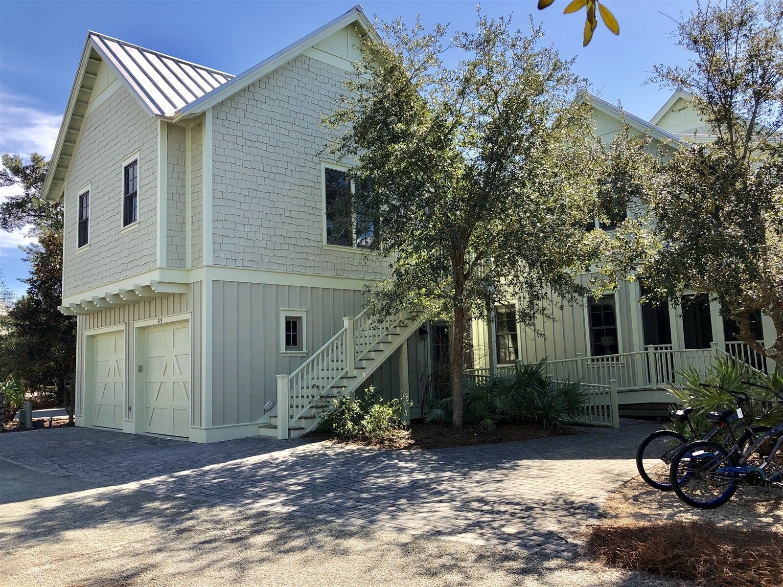 Watercolor Carriage House in Lake District- King Bd -2 Bikes-Community Pool/Seasonally Heated