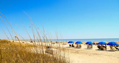 Upea sijainti ja arvo! Kaverit / Gals Golf- ja tennismatkat, perhelomat!