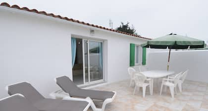 house iris de70m² close to the beach all quiet area with bike
