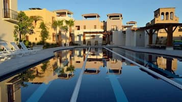 Piscine extérieure, piscine chauffée