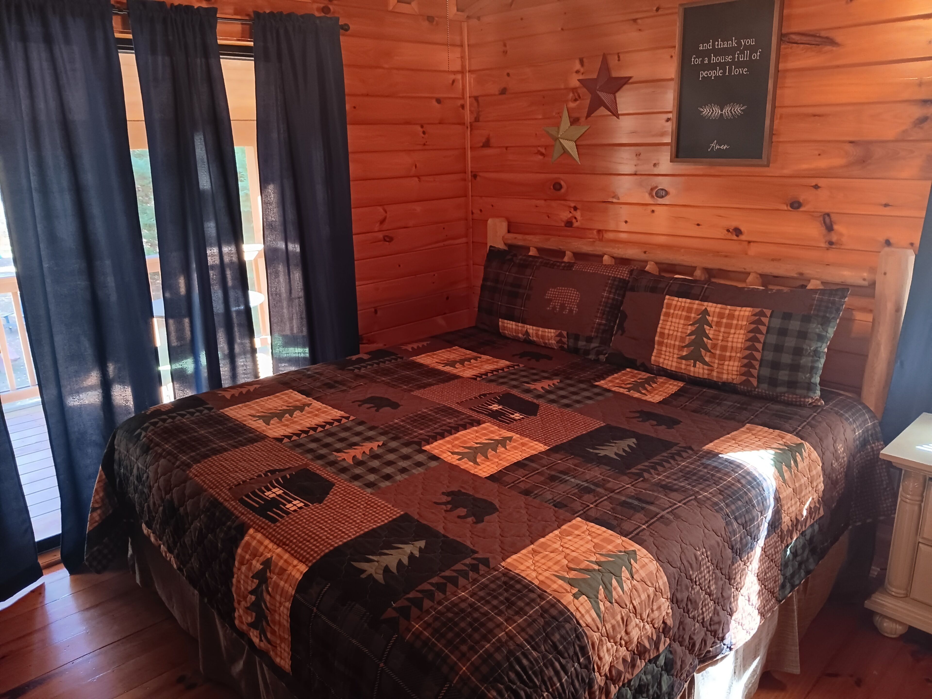 2 bedrooms, iron/ironing board, travel cot, free WiFi