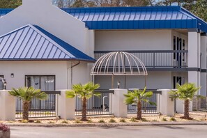 Exterior - Rodeway Inn Greenwood (Greenwood)