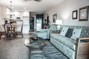 Smart TV, DVD player -  #239 Steps to Kamaole III Beach,  New Kitchen 'Solid Gold Value' Maui Revealed (Kihei)