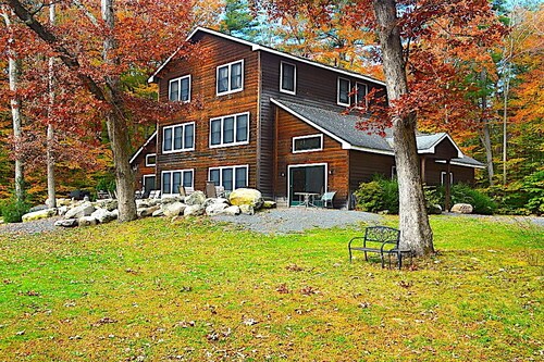 Large Secluded Private Estate accommodates 18+. 12 Min.  from Town of New Paltz